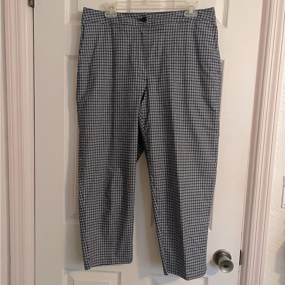 Vintage Liz Claiborne Capri Pants Gingham Black White Size 16P Cropped Stretch - Picture 2 of 3